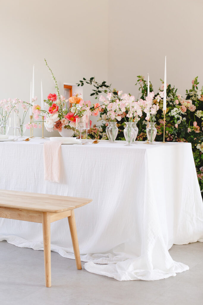 Décoration de table avec bouquet, formation bases florales pour novices